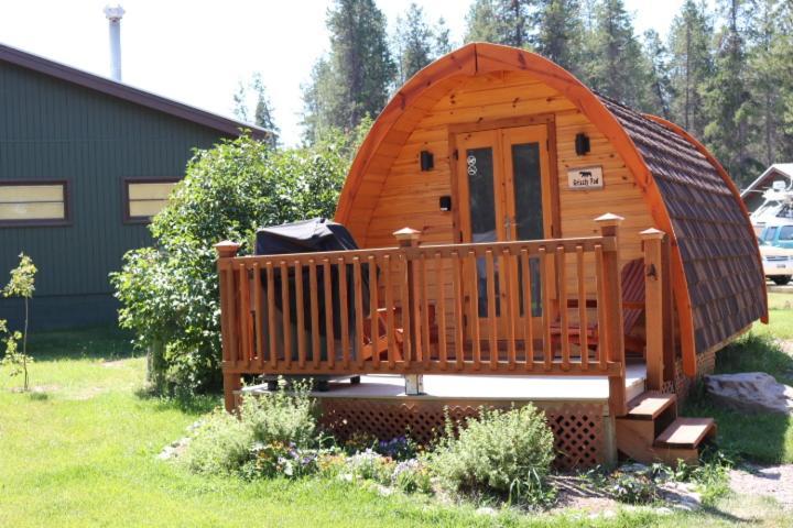 ווסט גליישר Moose Creek Resort מראה חיצוני תמונה